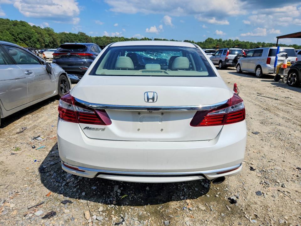 2017 HONDA ACCORD LX — Фото 6 из 12