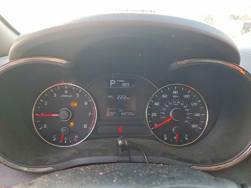 2017 KIA FORTE LX — Фото 9 из 12