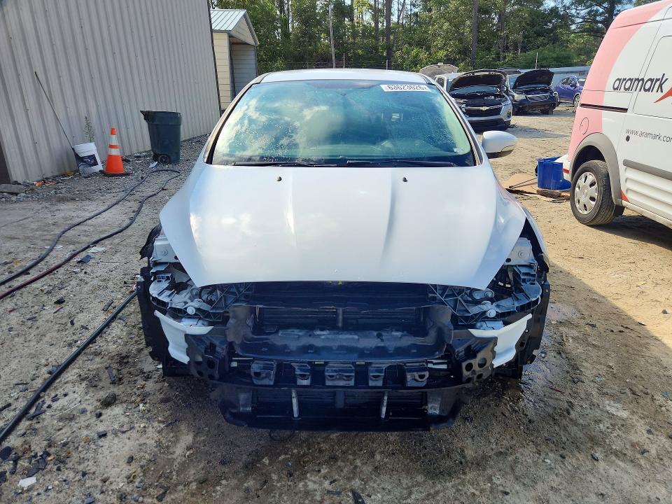 1FADP3K23HL263693 2017 FORD FOCUS photo no. 5