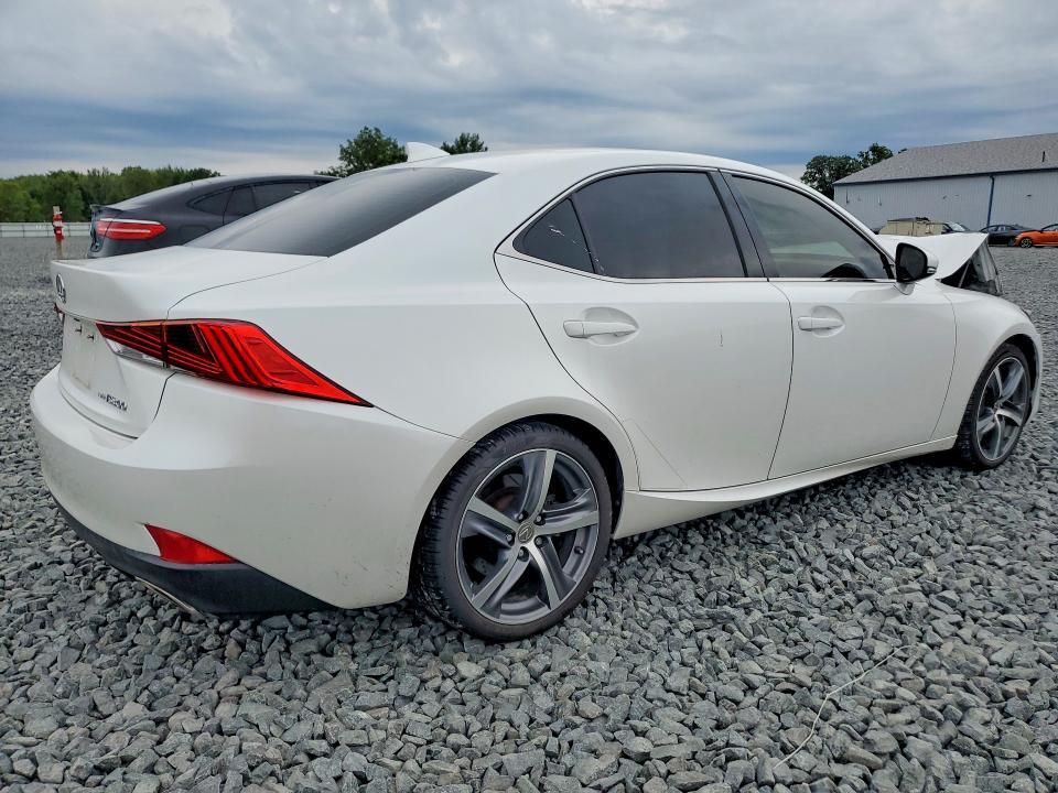 JTHCM1D26H5021189 2017 LEXUS IS photo no. 3