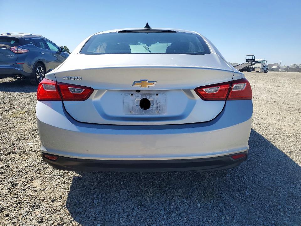 2017 CHEVROLET MALIBU LS — Фото 6 из 12