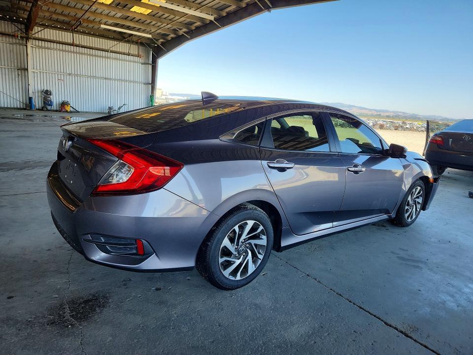2017 HONDA CIVIC EX — Фото 3 из 12
