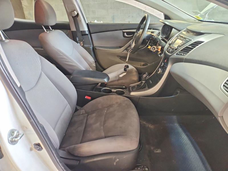 2016 HYUNDAI ELANTRA SE — Фото 7 из 12