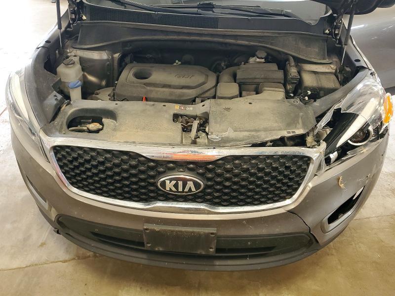 5XYPG4A32GG028574 2016 KIA SORENTO photo no. 12