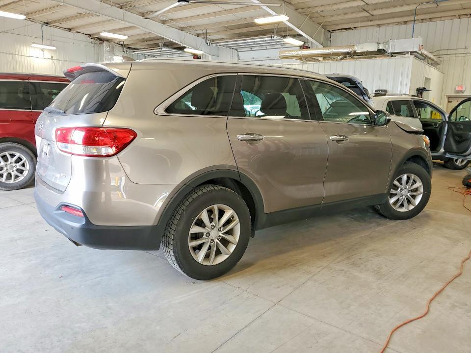 5XYPG4A32GG028574 2016 KIA SORENTO photo no. 3