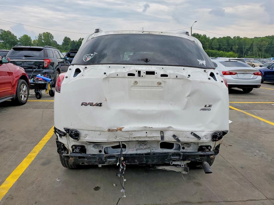 2016 TOYOTA RAV4 LE — Фото 6 из 14