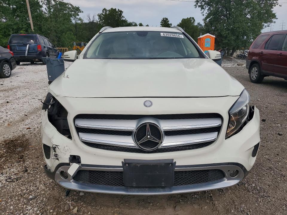 2015 MERCEDES-BENZ GLA 250 — Фото 5 из 13