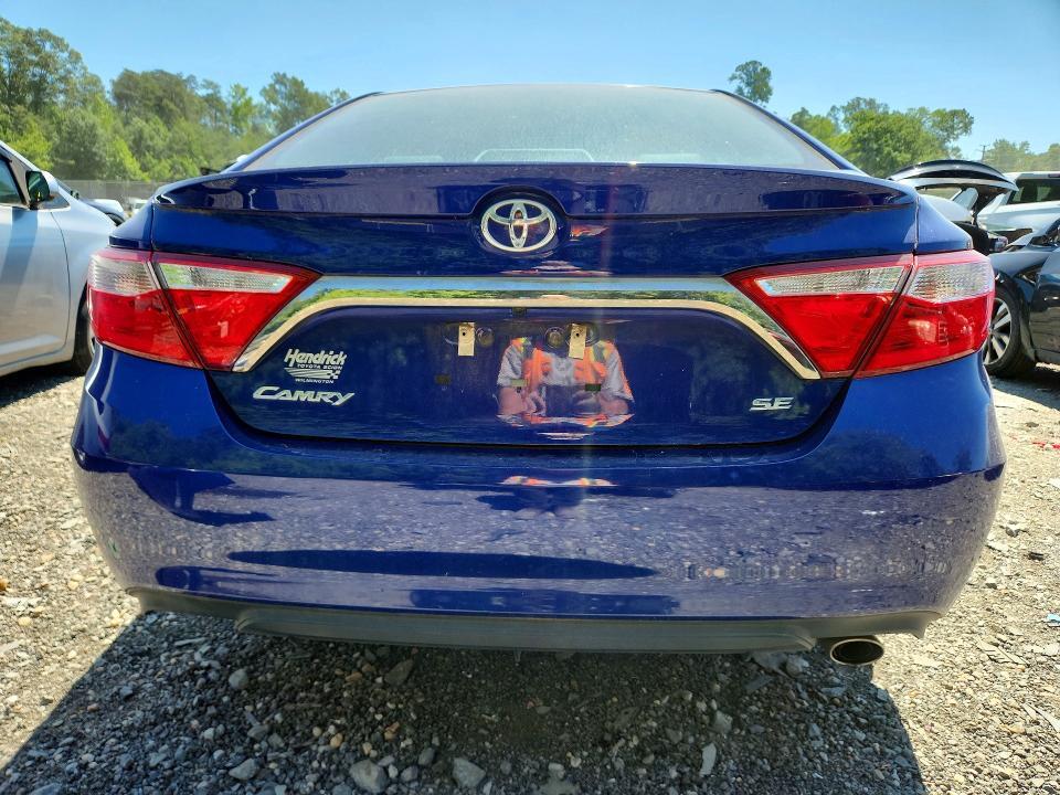 2015 TOYOTA CAMRY SE — Фото 6 из 12
