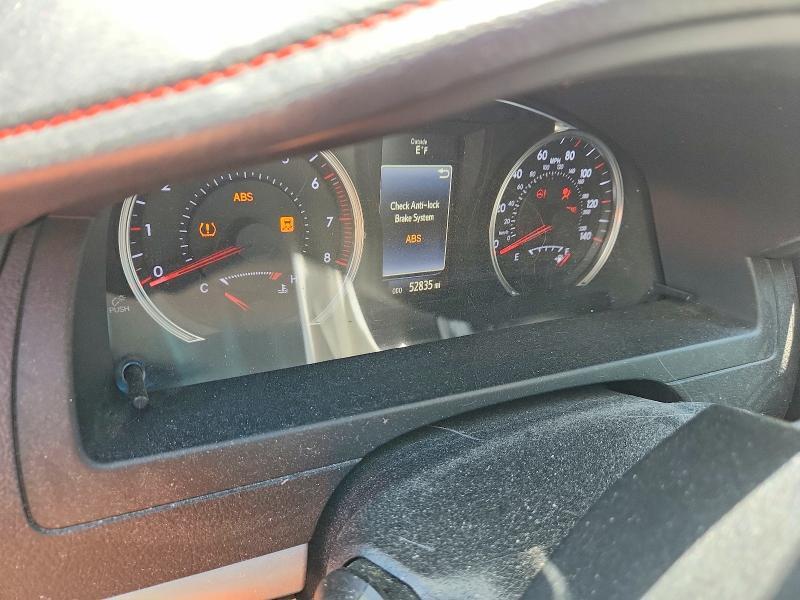 2015 TOYOTA CAMRY SE — Фото 9 из 12