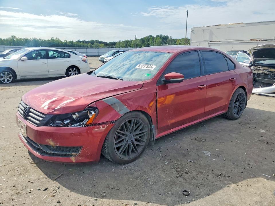 2015 VOLKSWAGEN PASSAT 1VWAS7A31FC082647