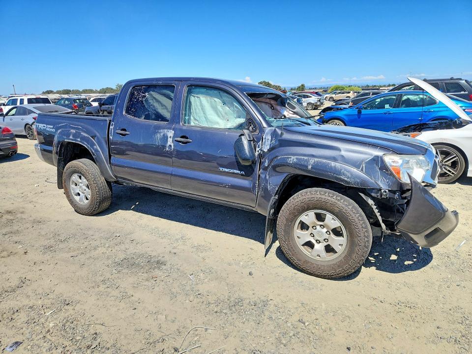 2015 TOYOTA TACOMA DOUBLE CAB PRERUNNER — Фото 4 из 12