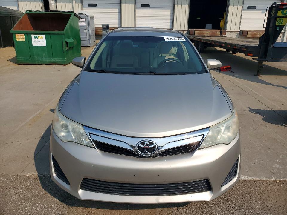 2014 TOYOTA CAMRY LE — Фото 5 из 12