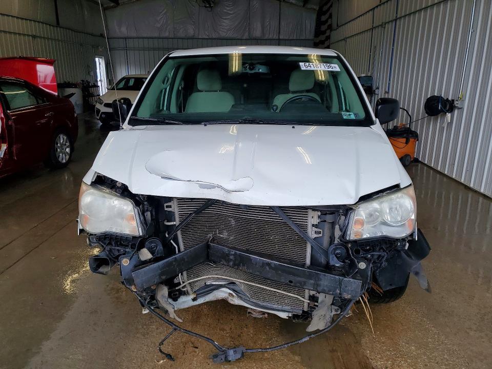 2013 DODGE GRAND CARAVAN SE — Фото 5 из 14
