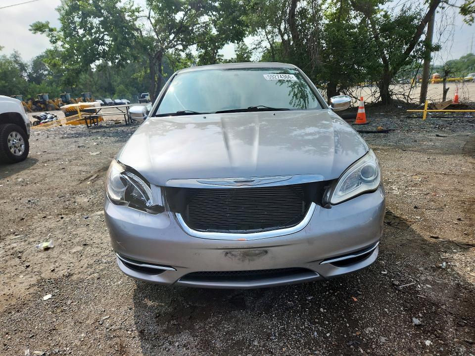 2013 CHRYSLER 200 LIMITED — Фото 5 из 12