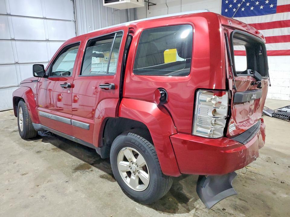 1C4PJMAK2CW105885 2012 JEEP LIBERTY photo no. 2