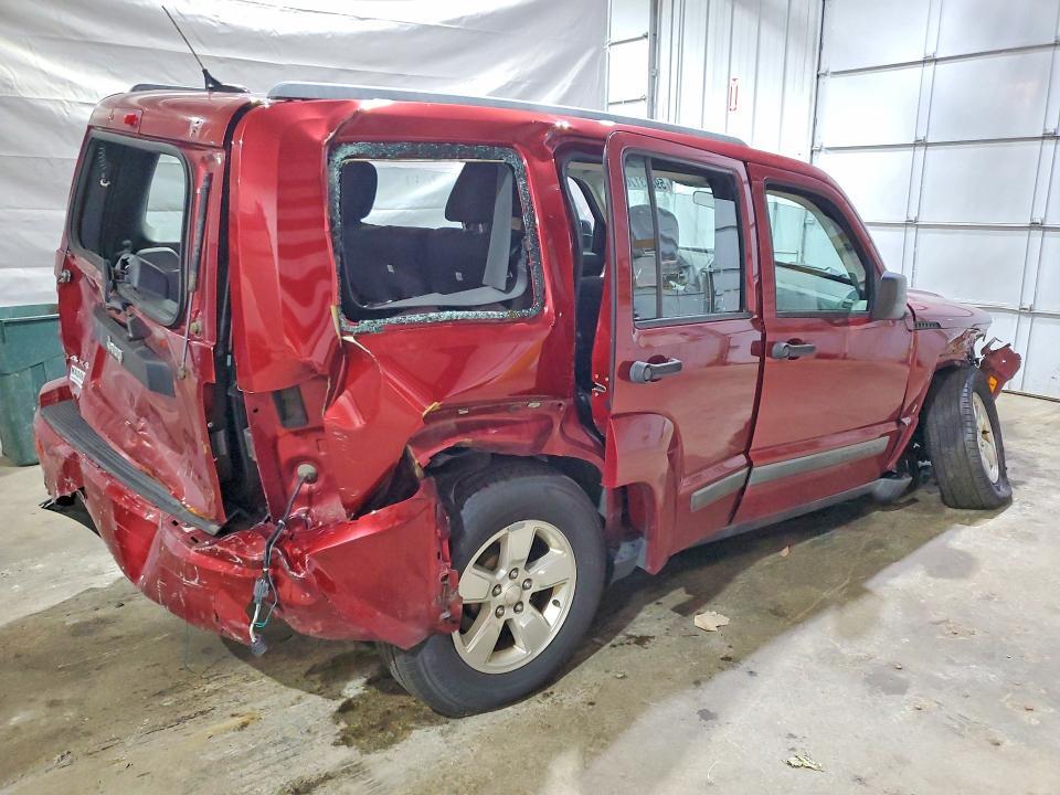 1C4PJMAK2CW105885 2012 JEEP LIBERTY photo no. 3