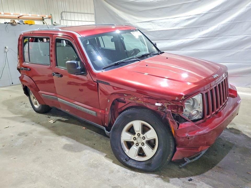 1C4PJMAK2CW105885 2012 JEEP LIBERTY photo no. 4