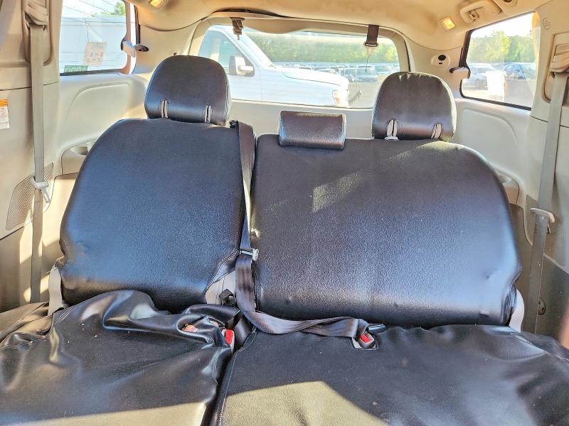 2016 TOYOTA SIENNA L 7-PASSENGER — Фото 10 из 13
