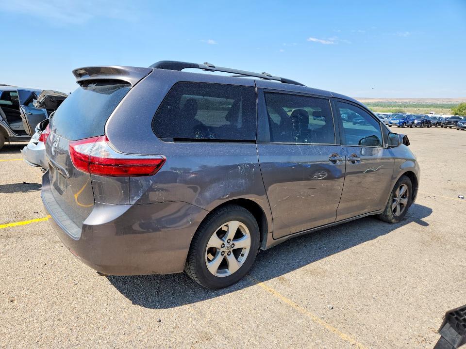 2016 TOYOTA SIENNA LE — Фото 3 из 13