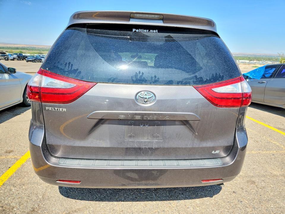 2016 TOYOTA SIENNA LE — Фото 6 из 13