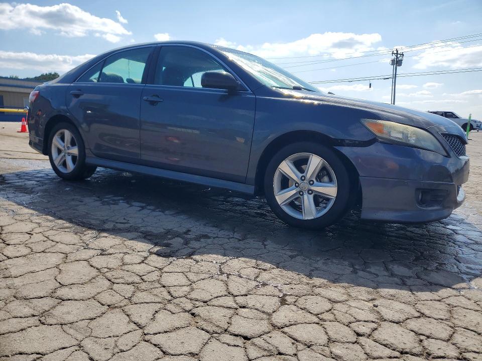 2011 TOYOTA CAMRY SE V6 — Фото 4 из 12