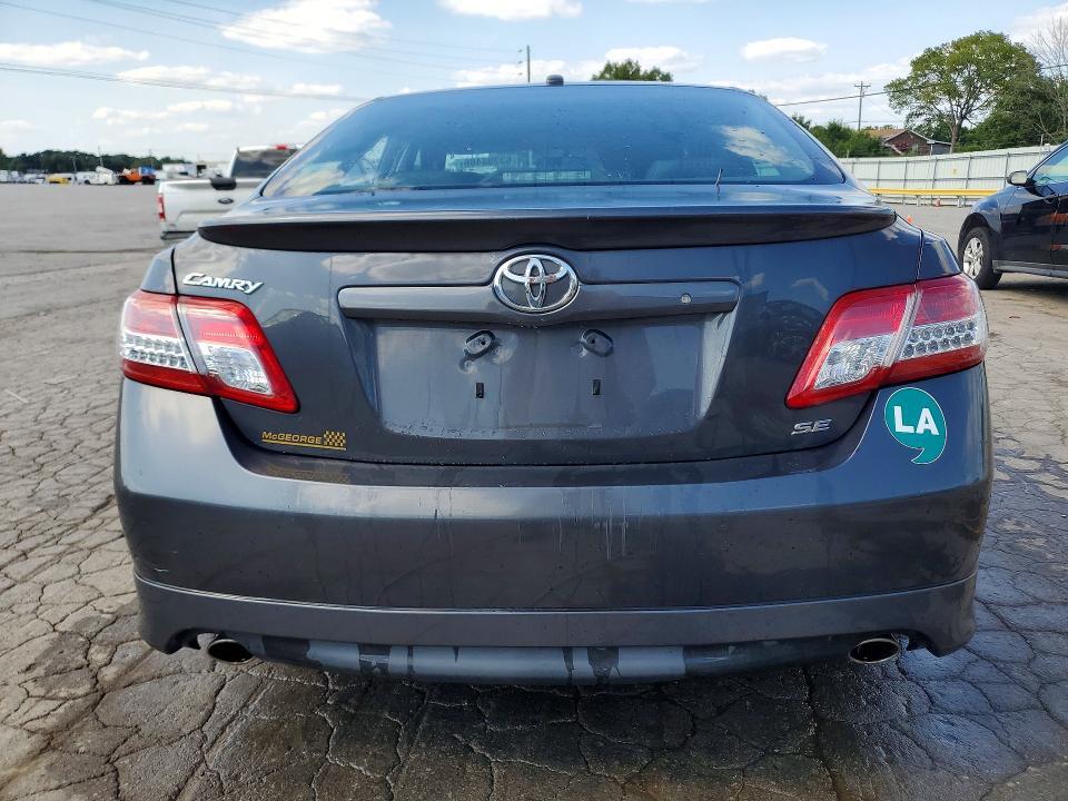2011 TOYOTA CAMRY SE V6 — Фото 6 из 12
