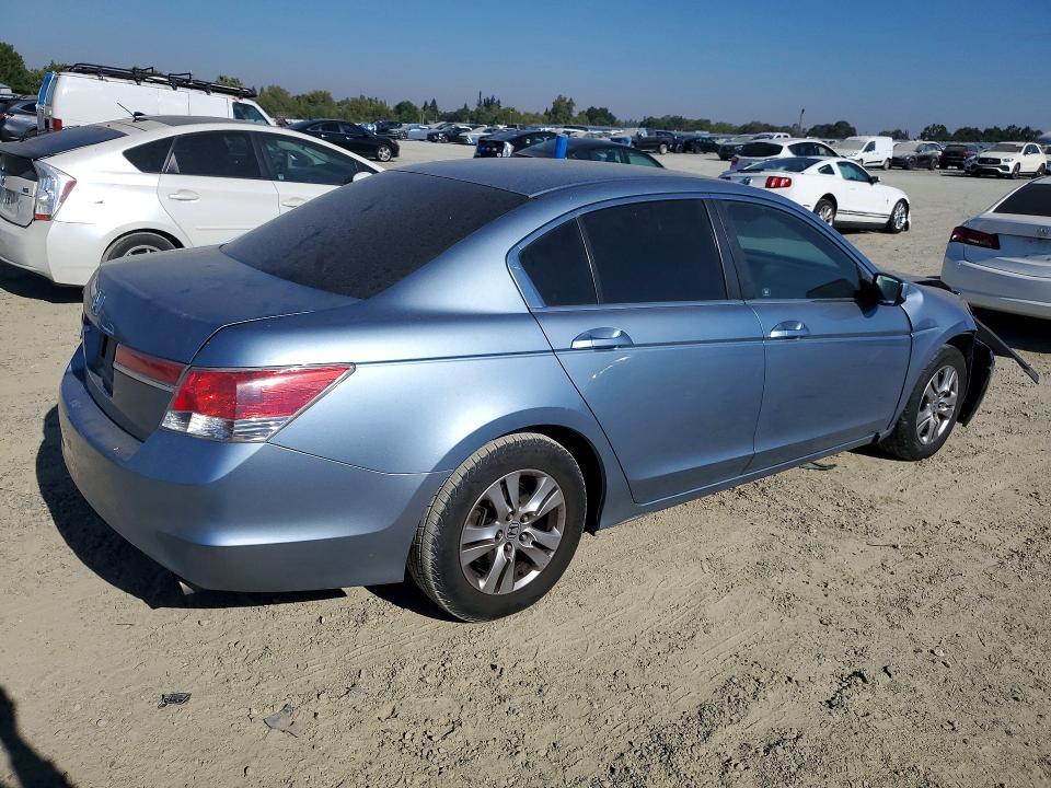 2011 HONDA ACCORD LXP — Фото 3 из 12