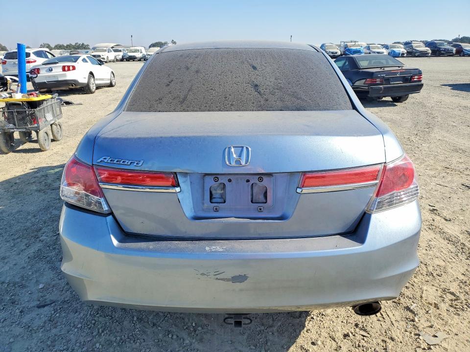 2011 HONDA ACCORD LXP — Фото 6 из 12