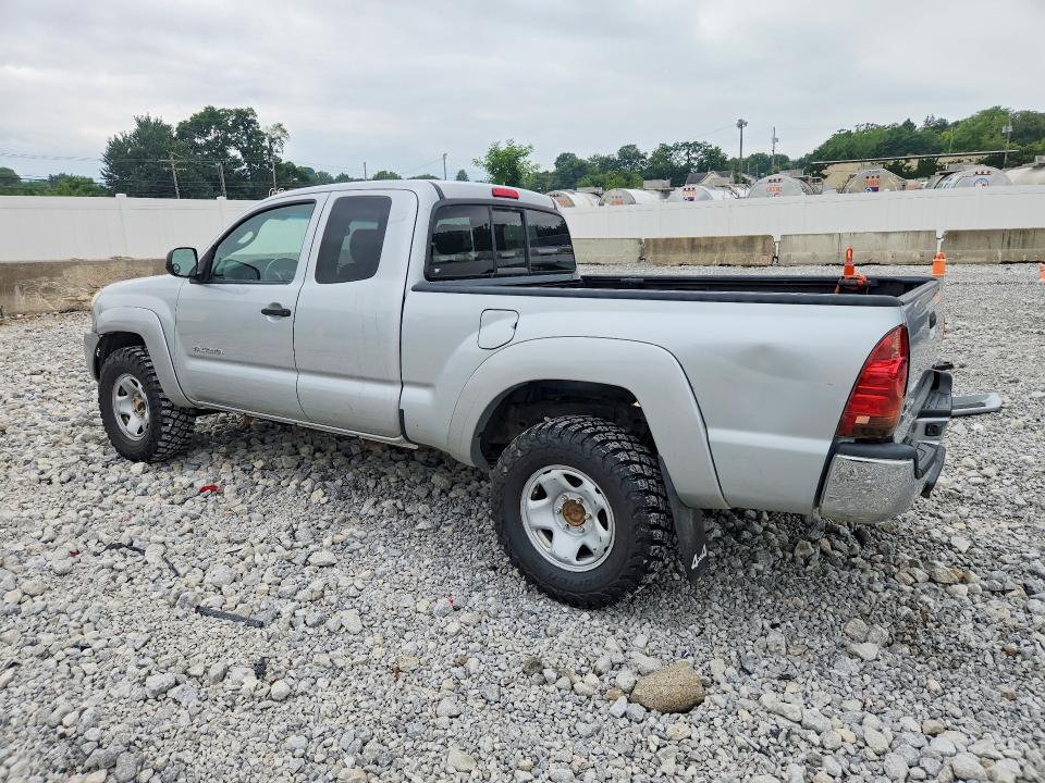 2007 TOYOTA TACOMA V6 — Фото 2 из 13