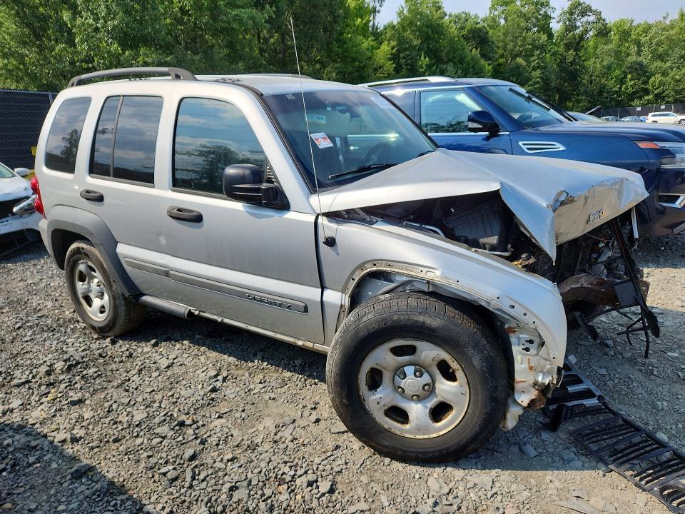2005 JEEP LIBERTY SPORT — Фото 4 из 13