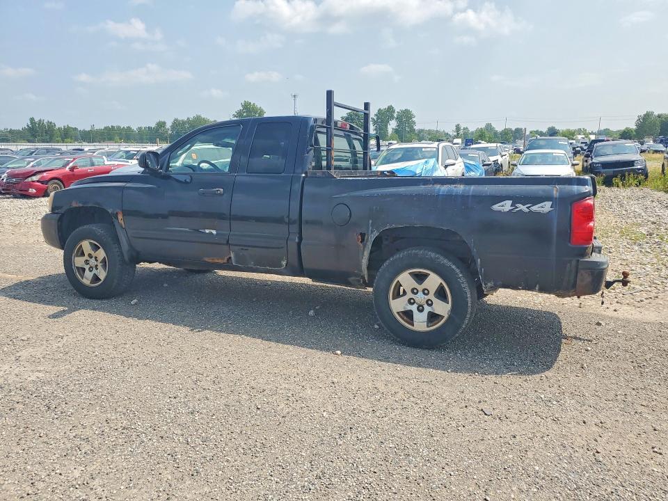 2005 DODGE DAKOTA SLT — Фото 2 из 12