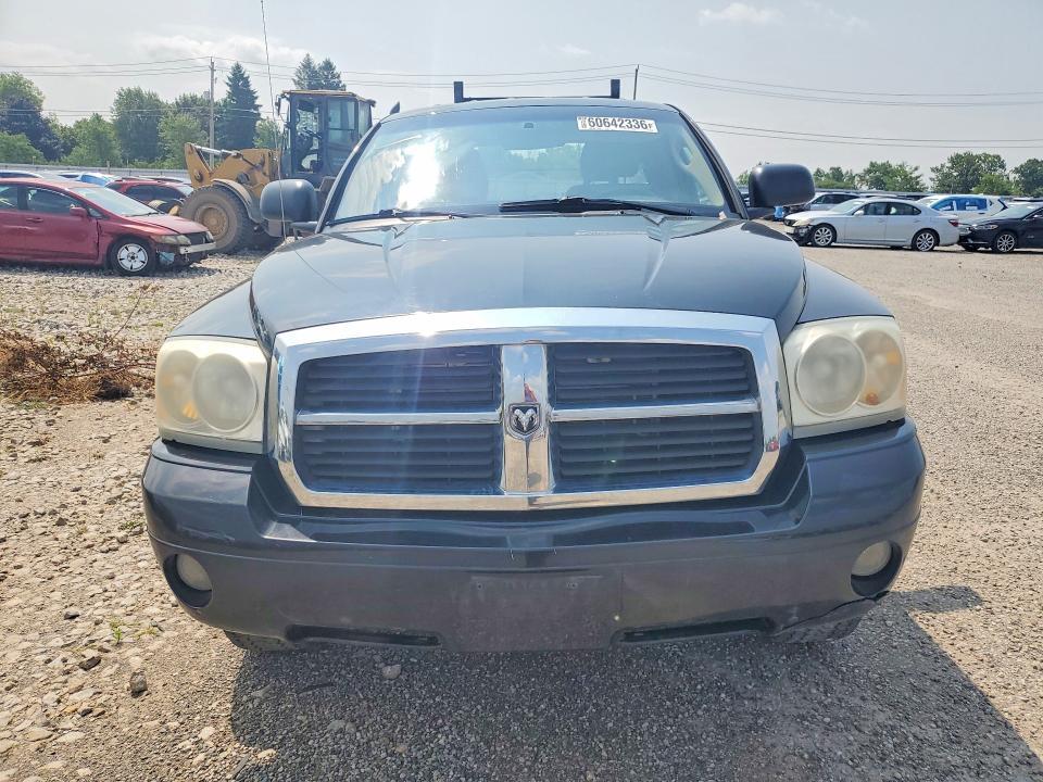 2005 DODGE DAKOTA SLT — Фото 5 из 12