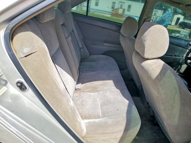 2002 TOYOTA CAMRY LE — Фото 10 из 12