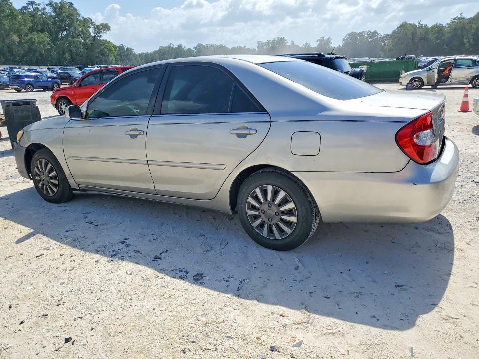 2002 TOYOTA CAMRY LE — Фото 2 из 12