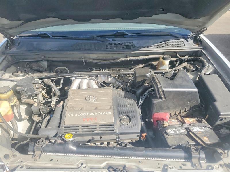 2001 TOYOTA HIGHLANDER BASE — Фото 12 из 13