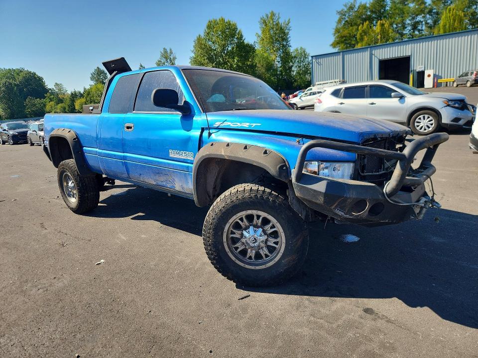 3B7KF2362XG141919 1999 DODGE RAM 2500 photo no. 4