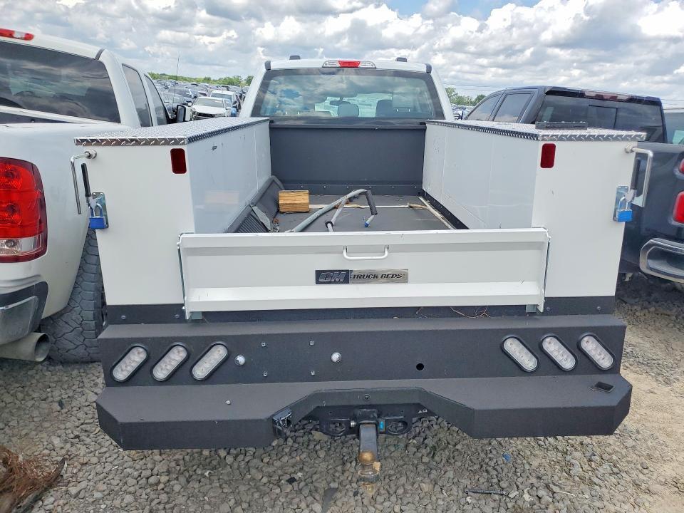 2026 FORD F350 SUPER DUTY — Фото 6 из 12