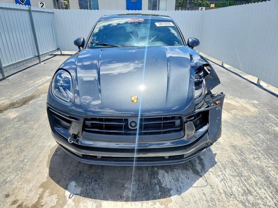 2026 PORSCHE MACAN BASE — Фото 5 из 12