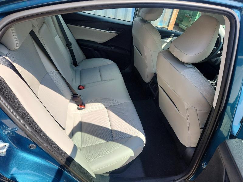 2025 TOYOTA CAMRY XLE — Фото 10 из 12