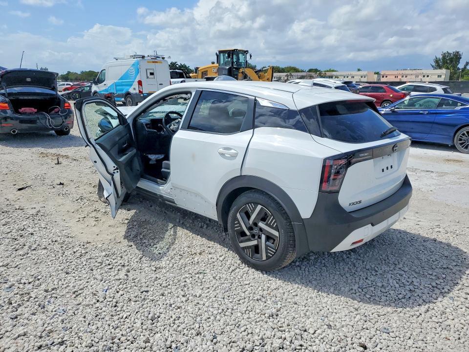 2025 NISSAN KICKS SV — Фото 2 из 13