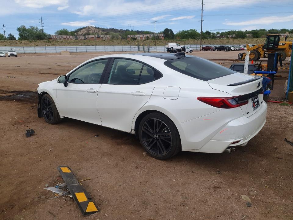 2025 TOYOTA CAMRY XSE — Фото 2 из 12