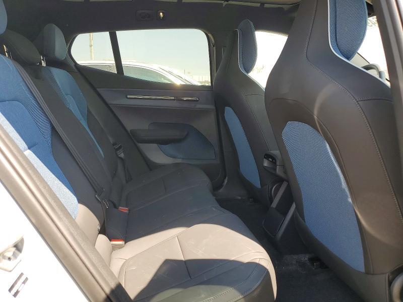 2025 VOLVO EX30 ULTRA — Фото 11 из 13