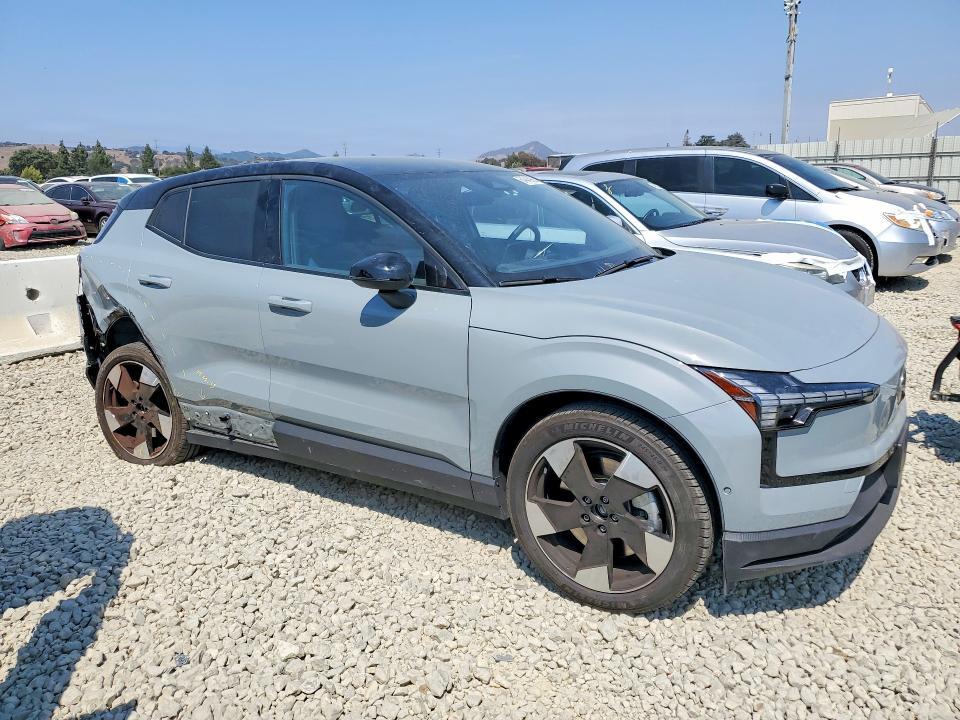 2025 VOLVO EX30 ULTRA — Фото 4 из 13