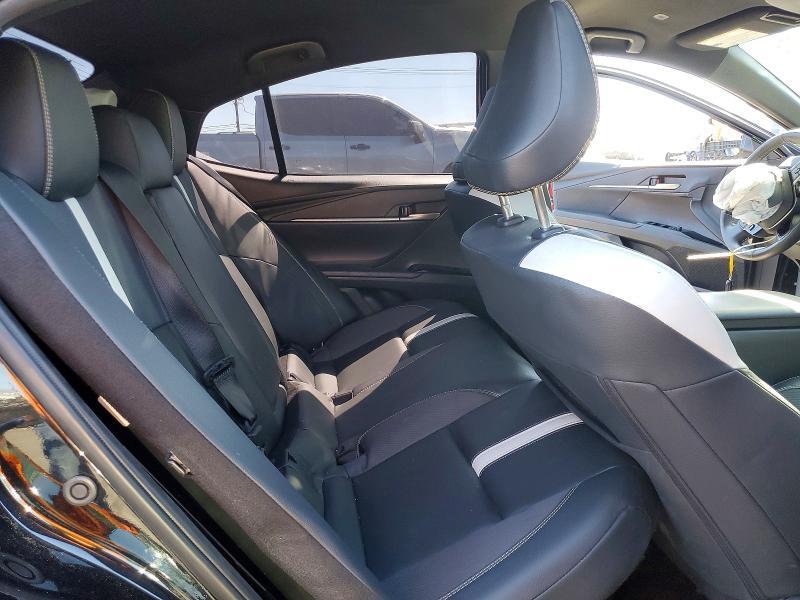 2025 TOYOTA CAMRY SE — Фото 10 из 12