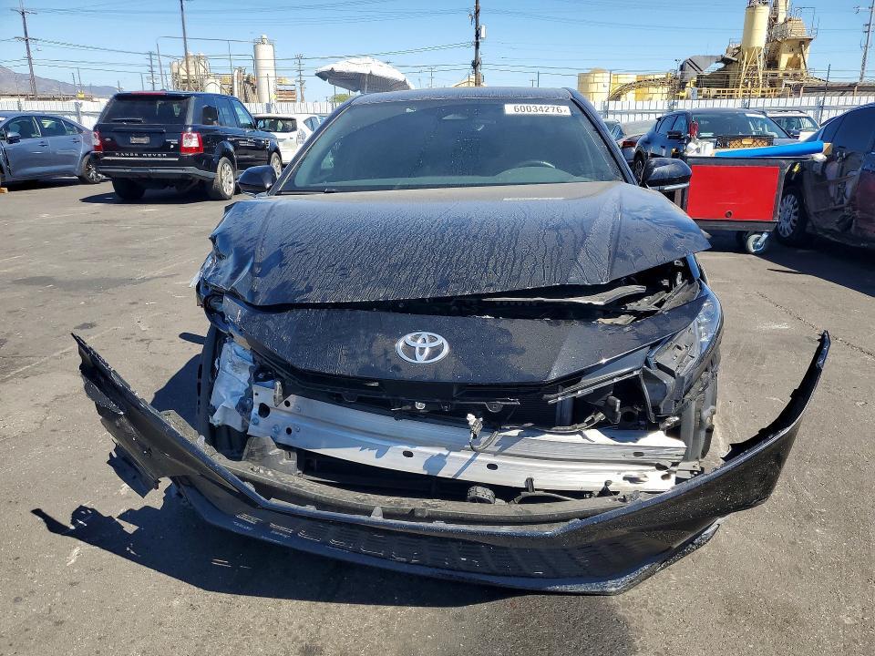 2025 TOYOTA CAMRY SE — Фото 5 из 12
