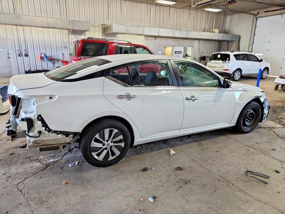 2024 NISSAN ALTIMA S — Фото 3 из 13
