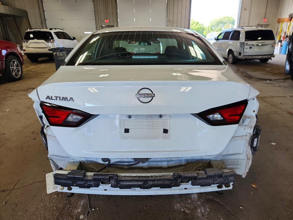 2024 NISSAN ALTIMA S — Фото 6 из 13