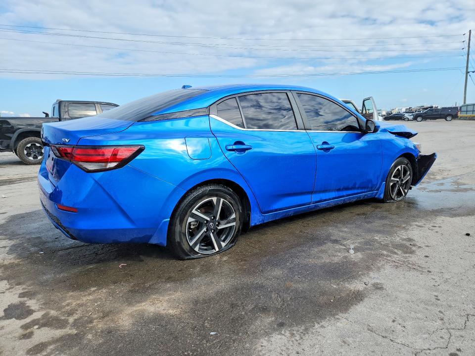 2024 NISSAN SENTRA SV — Фото 3 из 13