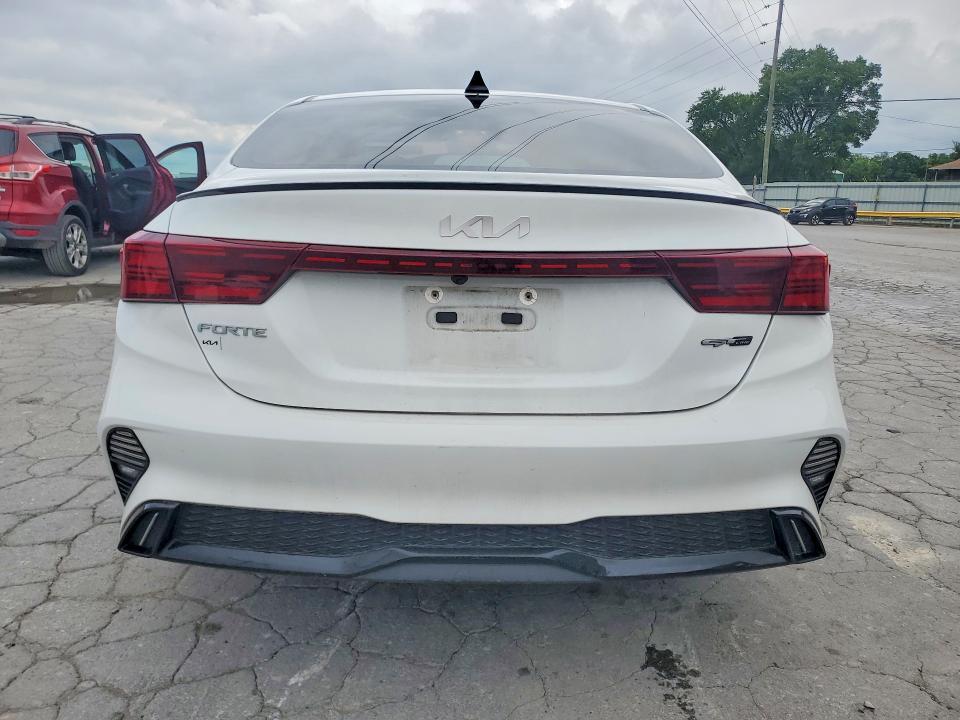 2024 KIA FORTE GT LINE — Фото 6 из 12