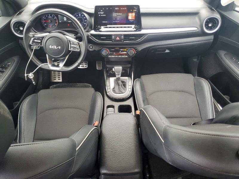 2024 KIA FORTE GT LINE — Фото 8 из 12